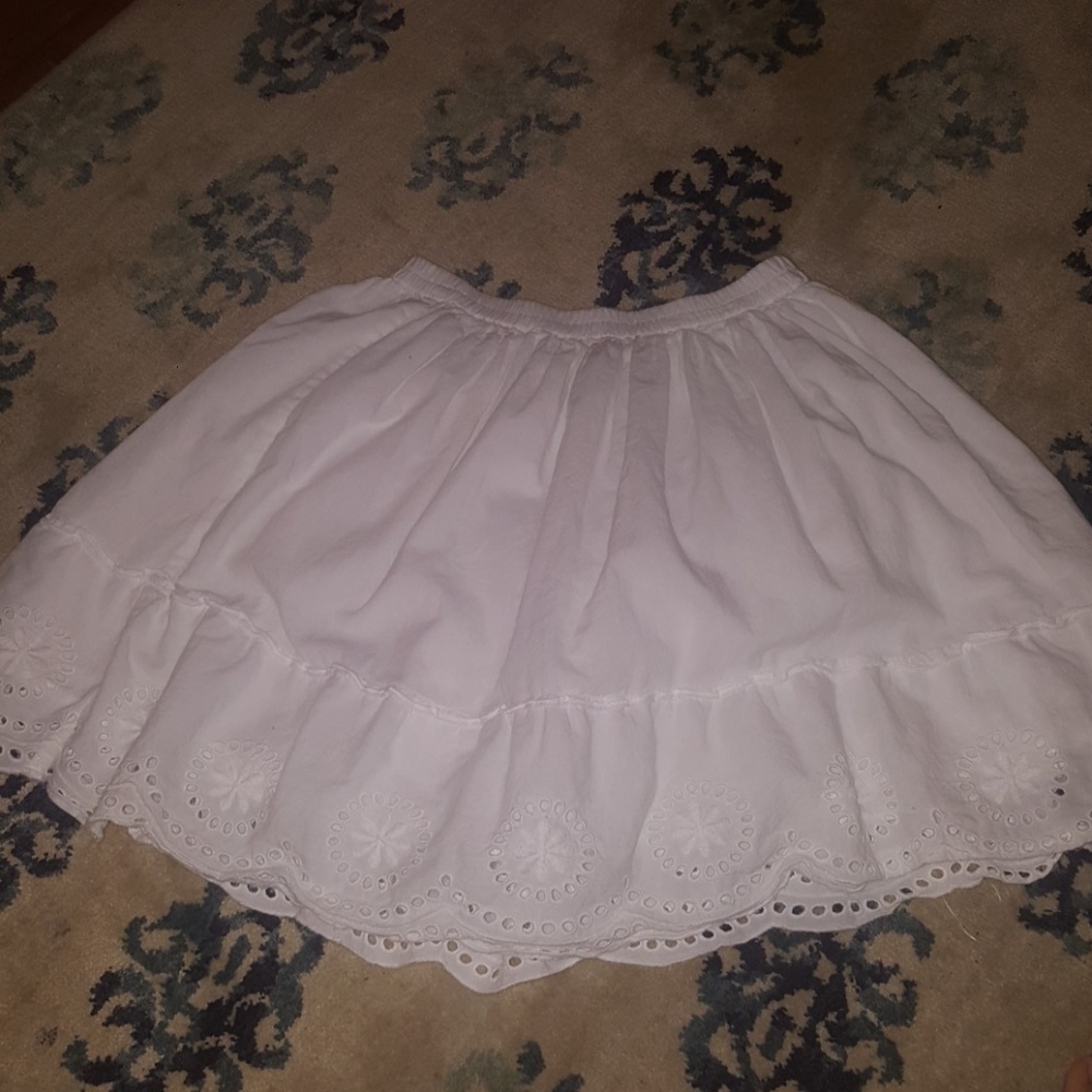 Crown and ivy white skirt